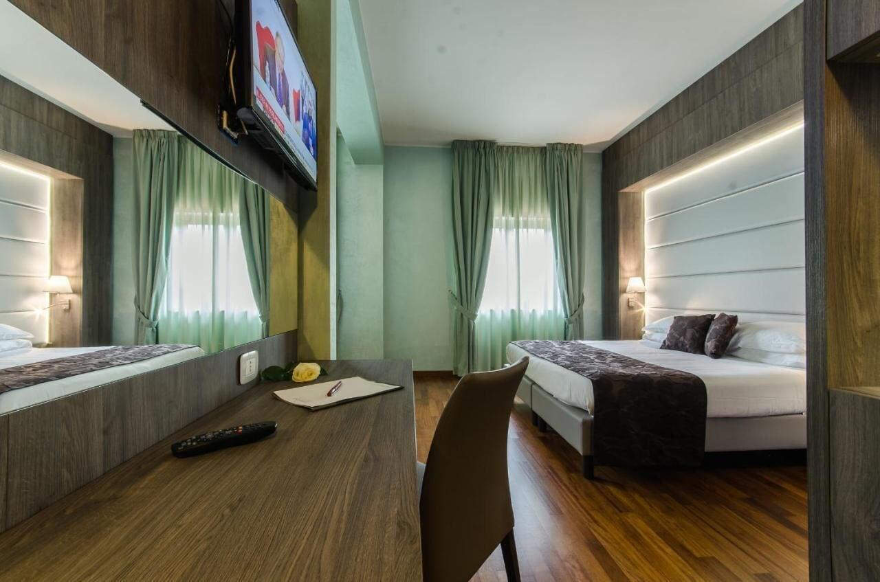 Hotel Santacroce Meeting ซุลโมนา ภายนอก รูปภาพ